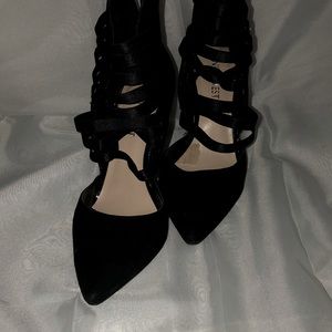 Black heels, zipper in back, size 5M, NINE WEST
